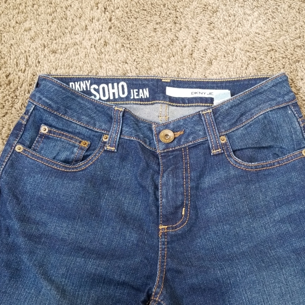 DKNY Soho jean with Flare leg -6R - Picture 4 of 8